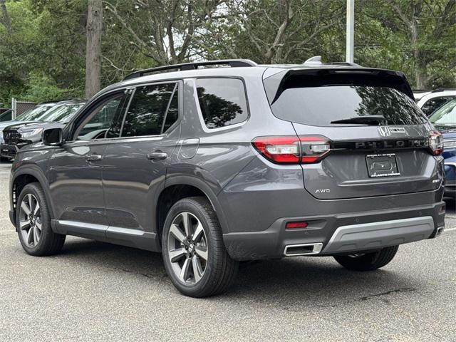 new 2025 Honda Pilot car, priced at $54,530