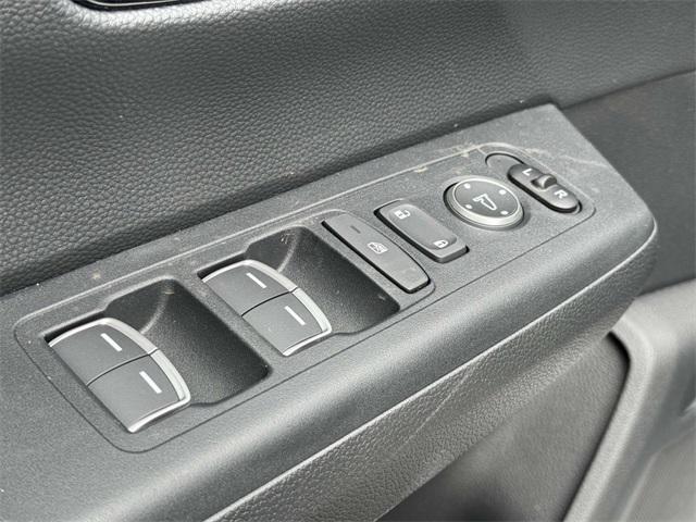 new 2025 Honda CR-V Hybrid car, priced at $42,495