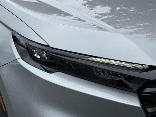 new 2025 Honda CR-V Hybrid car, priced at $42,495