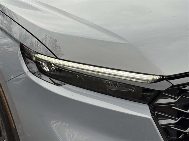 new 2026 Honda CR-V Hybrid car, priced at $40,705