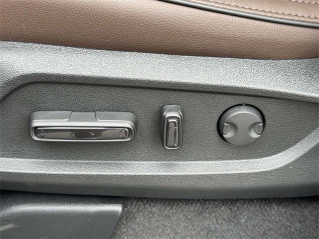 new 2025 Honda Pilot car, priced at $54,530