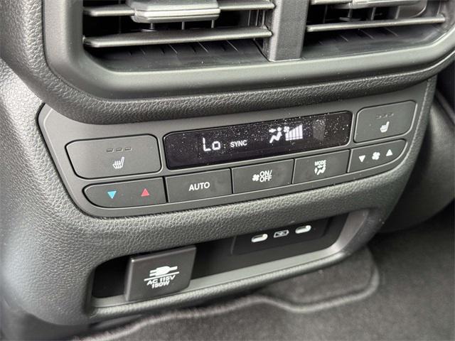 new 2025 Honda Pilot car, priced at $54,530