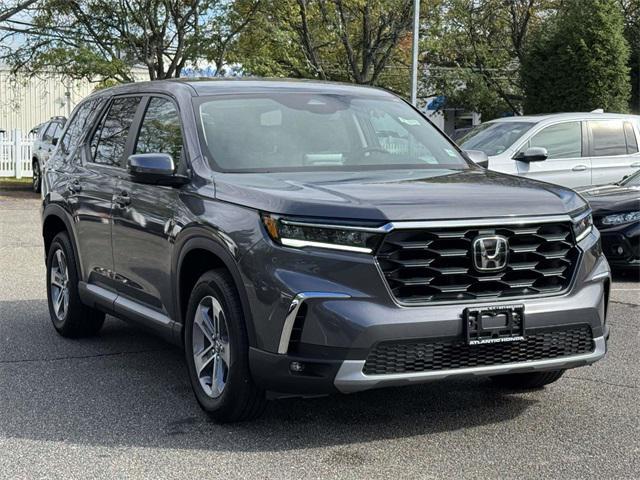 new 2025 Honda Pilot car, priced at $47,825