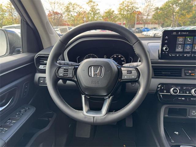 new 2025 Honda Pilot car, priced at $47,825