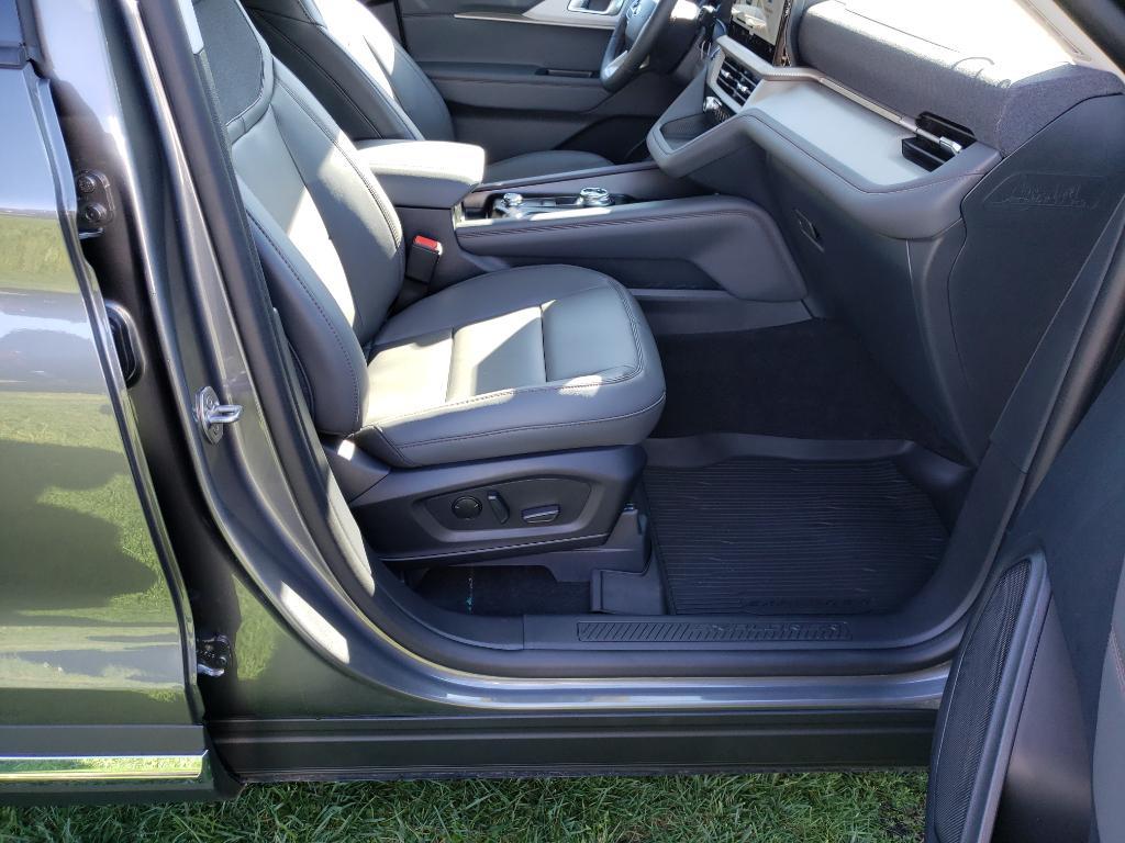 new 2025 Ford Explorer car, priced at $43,467