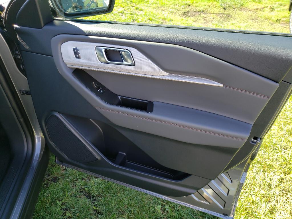 new 2025 Ford Explorer car, priced at $43,467