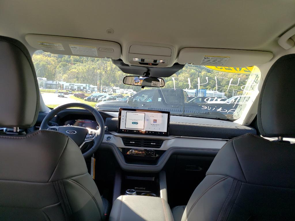 new 2025 Ford Explorer car, priced at $43,467