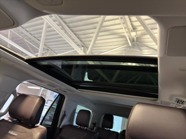new 2025 Ford Expedition car, priced at $90,990