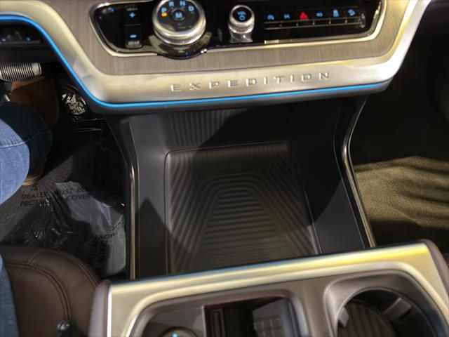 new 2025 Ford Expedition car, priced at $90,990