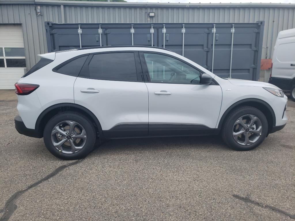new 2025 Ford Escape car, priced at $31,092