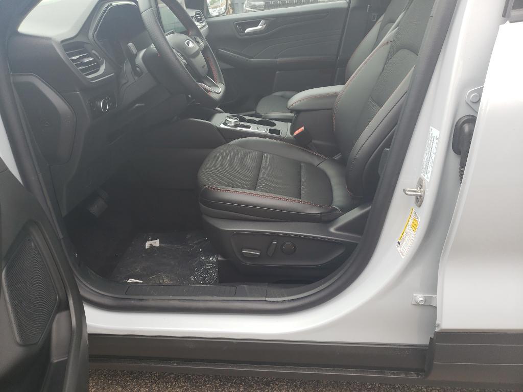 new 2025 Ford Escape car, priced at $31,092