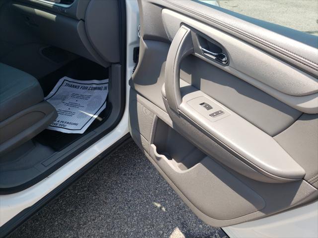used 2015 Chevrolet Traverse car, priced at $7,990