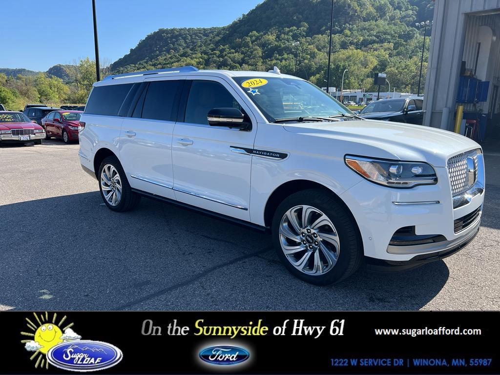 used 2024 Lincoln Navigator car, priced at $79,995