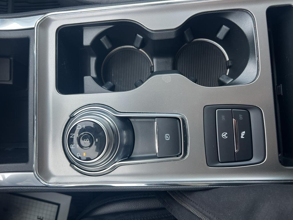 used 2024 Ford Edge car, priced at $33,750