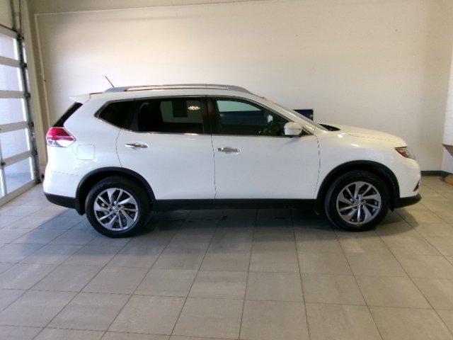 used 2015 Nissan Rogue car, priced at $12,880