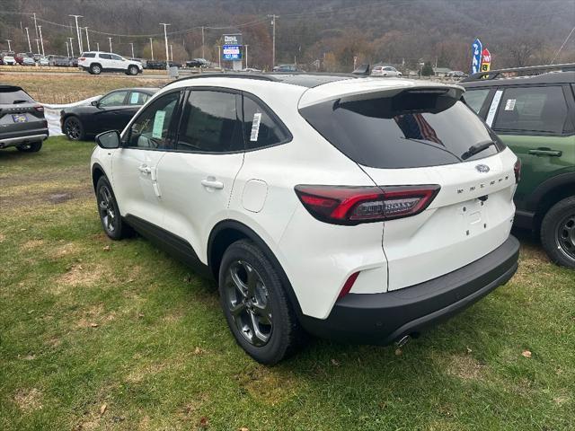 new 2025 Ford Escape car, priced at $35,009