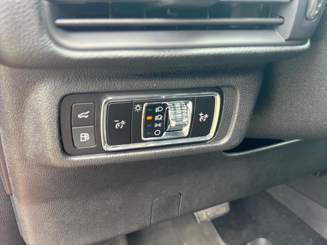 used 2023 Lincoln Corsair car, priced at $38,995