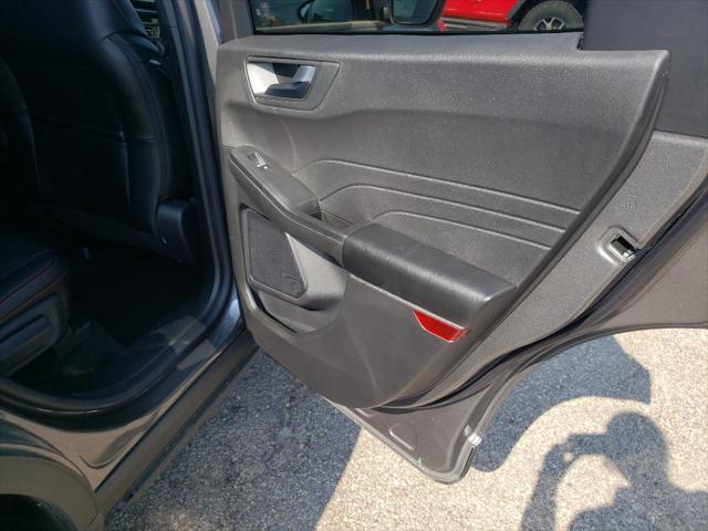 new 2025 Ford Escape car, priced at $33,925