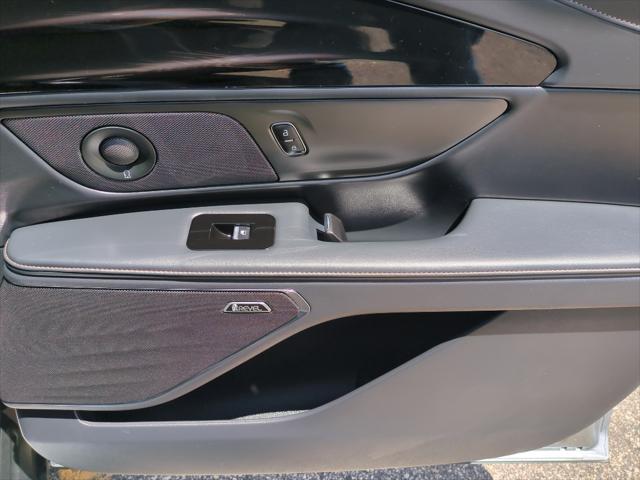 used 2024 Lincoln Nautilus car, priced at $47,995
