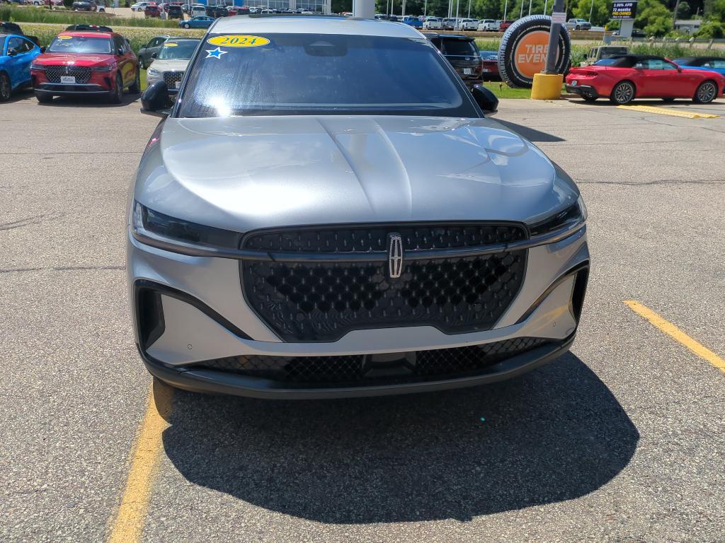 used 2024 Lincoln Nautilus car, priced at $46,995