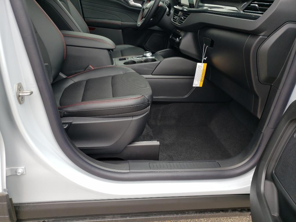 new 2025 Ford Escape car, priced at $30,499