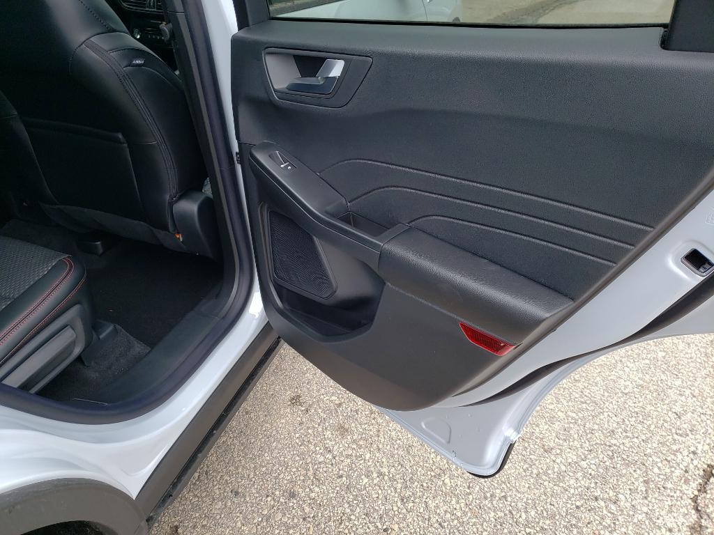 new 2025 Ford Escape car, priced at $30,499