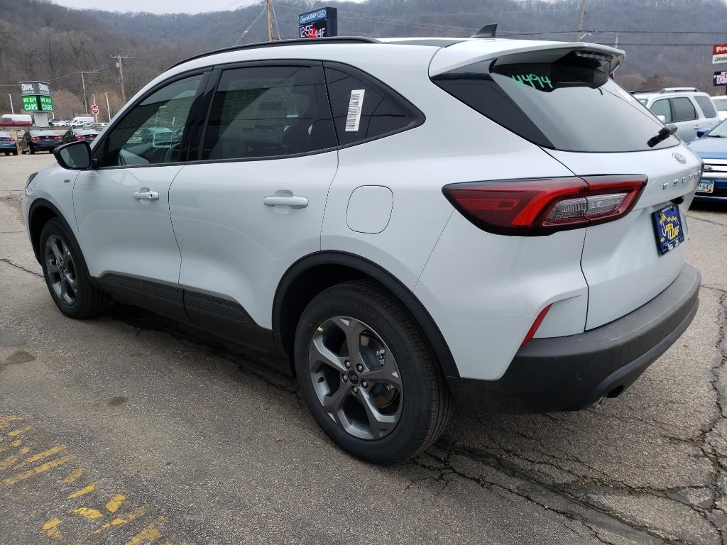 new 2025 Ford Escape car, priced at $30,499