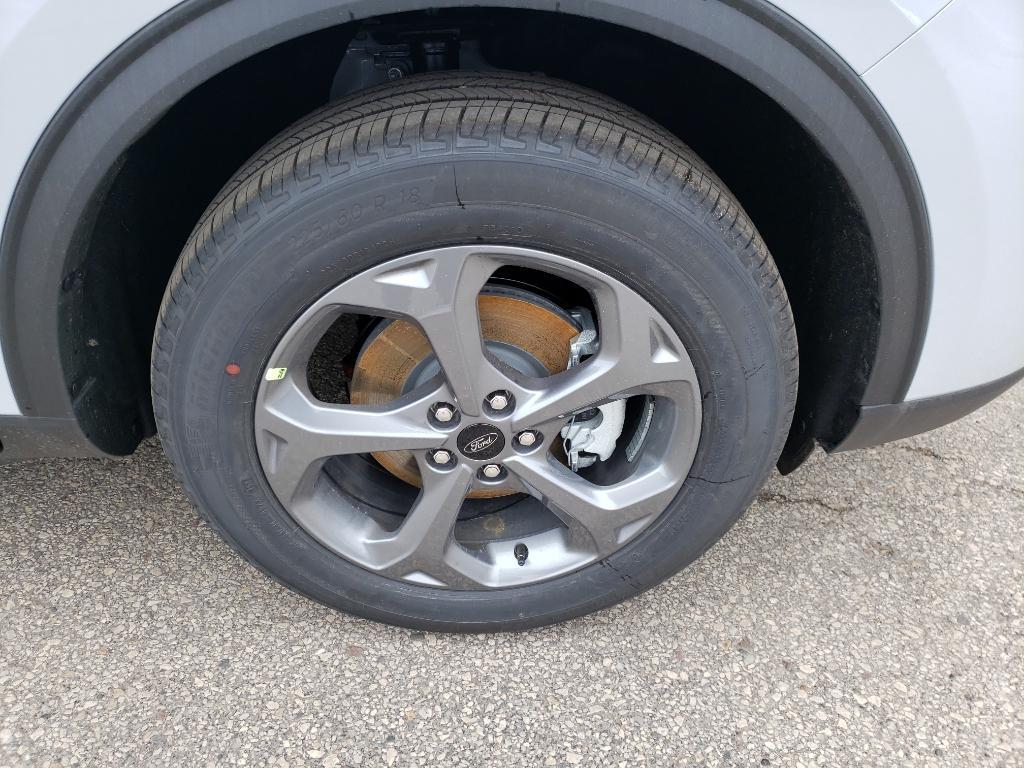 new 2025 Ford Escape car, priced at $30,499
