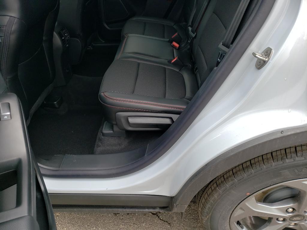 new 2025 Ford Escape car, priced at $30,499
