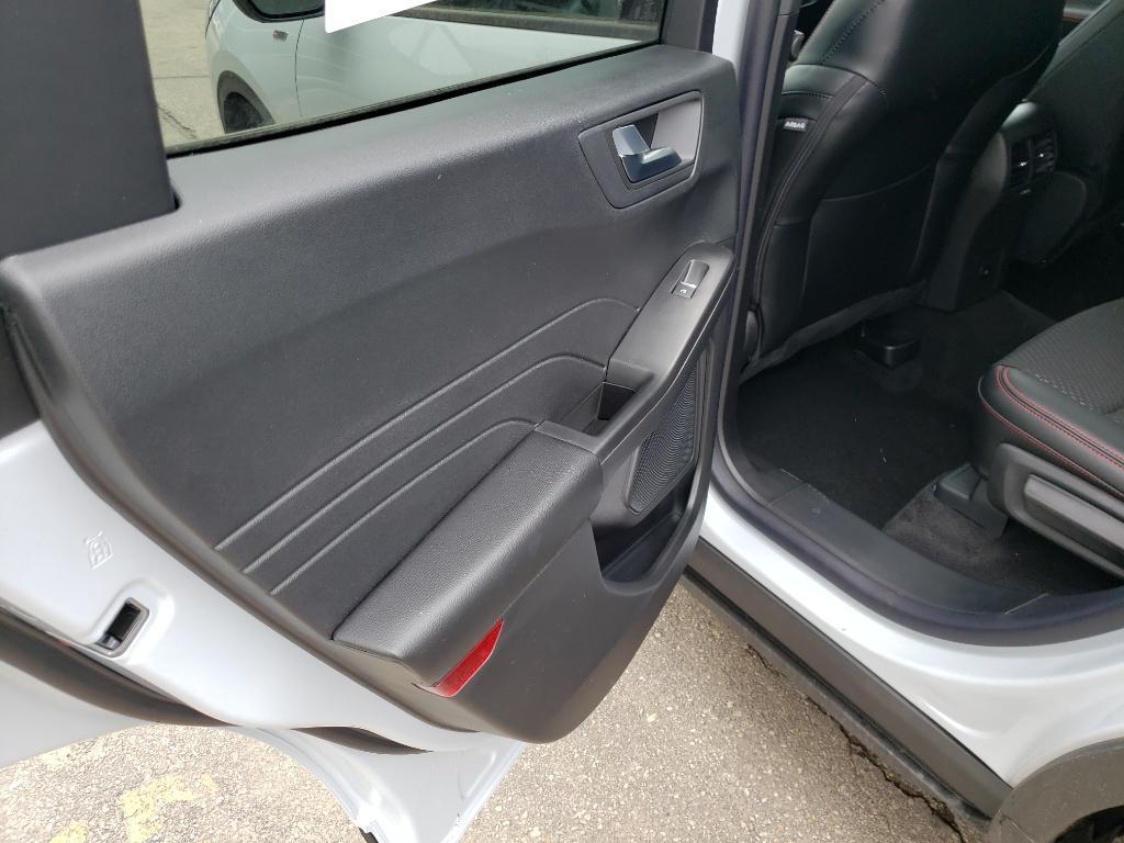 new 2025 Ford Escape car, priced at $30,499