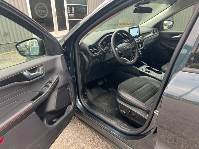 used 2022 Ford Escape car, priced at $26,995