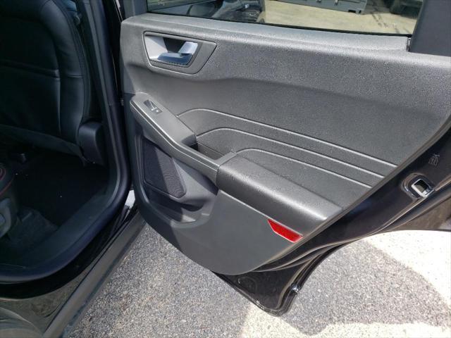 new 2025 Ford Escape car, priced at $29,995