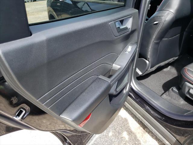 new 2025 Ford Escape car, priced at $29,995