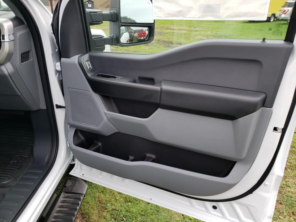 new 2025 Ford F-350 car, priced at $68,500