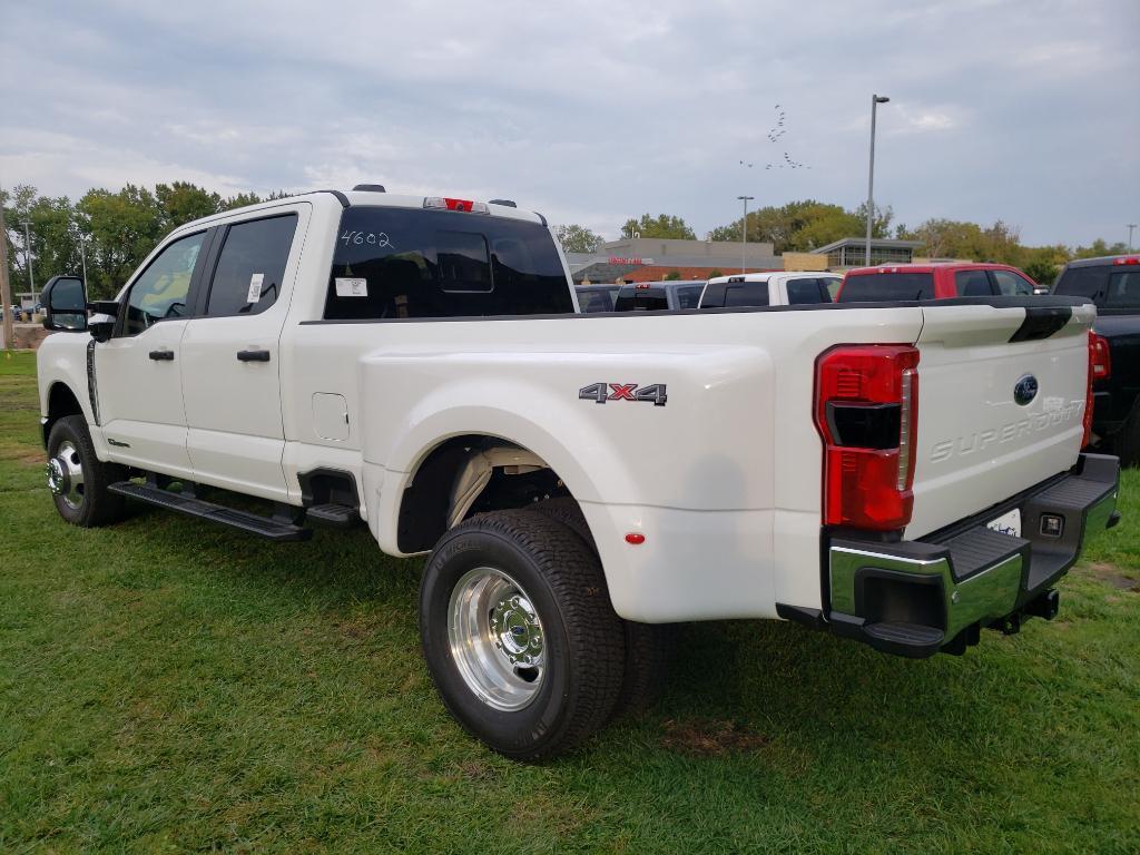 new 2025 Ford F-350 car, priced at $68,500