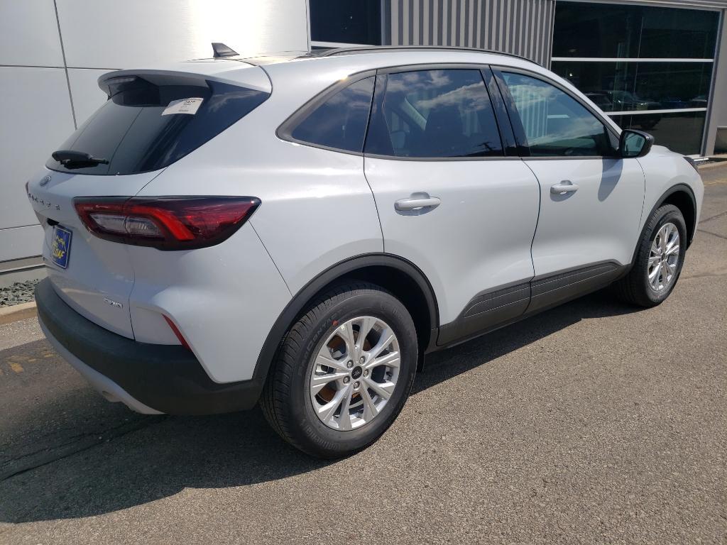 new 2025 Ford Escape car, priced at $33,015