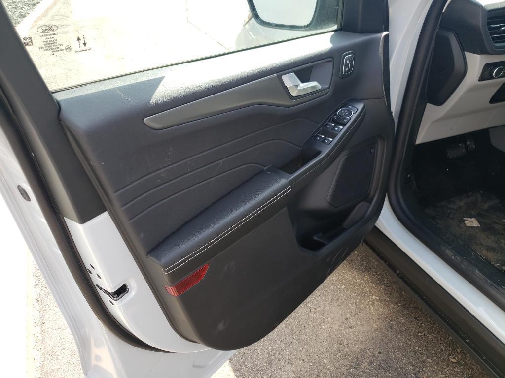 new 2025 Ford Escape car, priced at $33,015