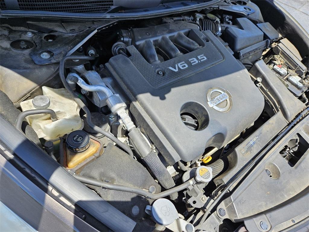 used 2014 Nissan Altima car, priced at $5,999