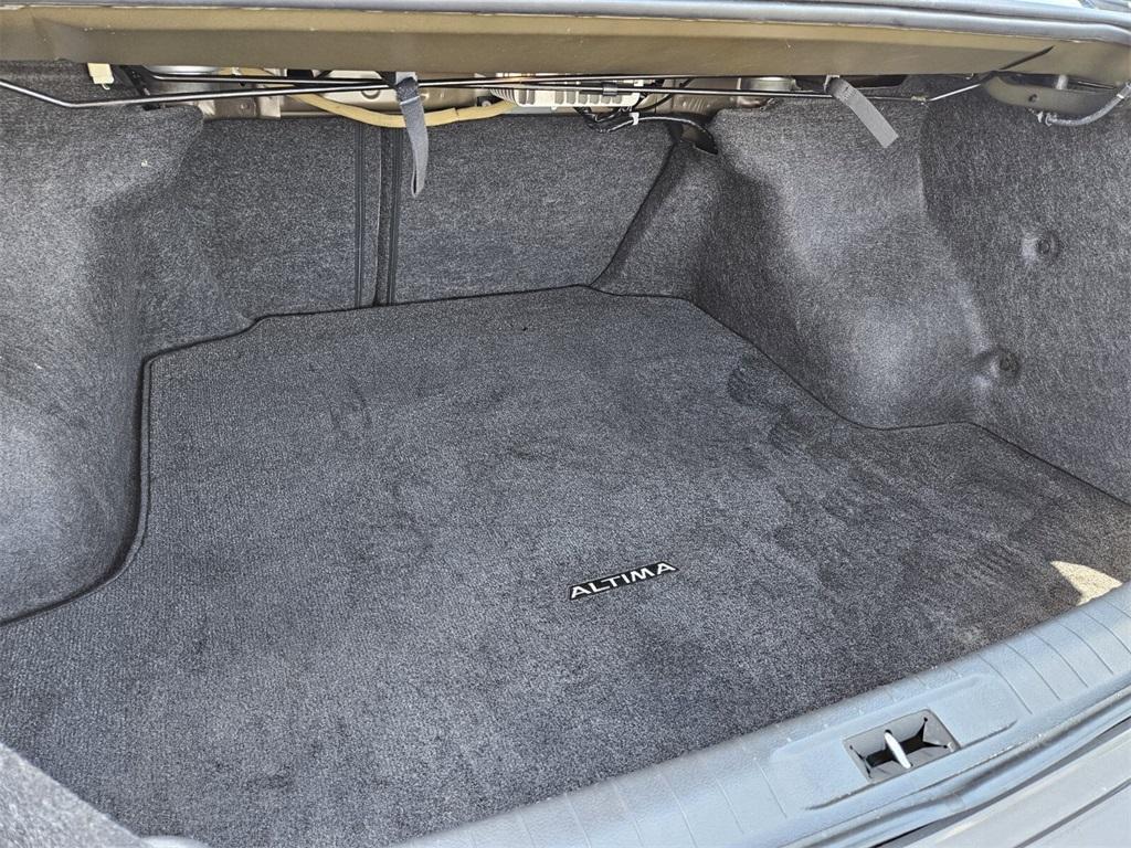 used 2014 Nissan Altima car, priced at $5,999