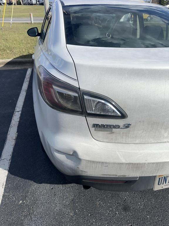 used 2011 Mazda Mazda3 car, priced at $2,999