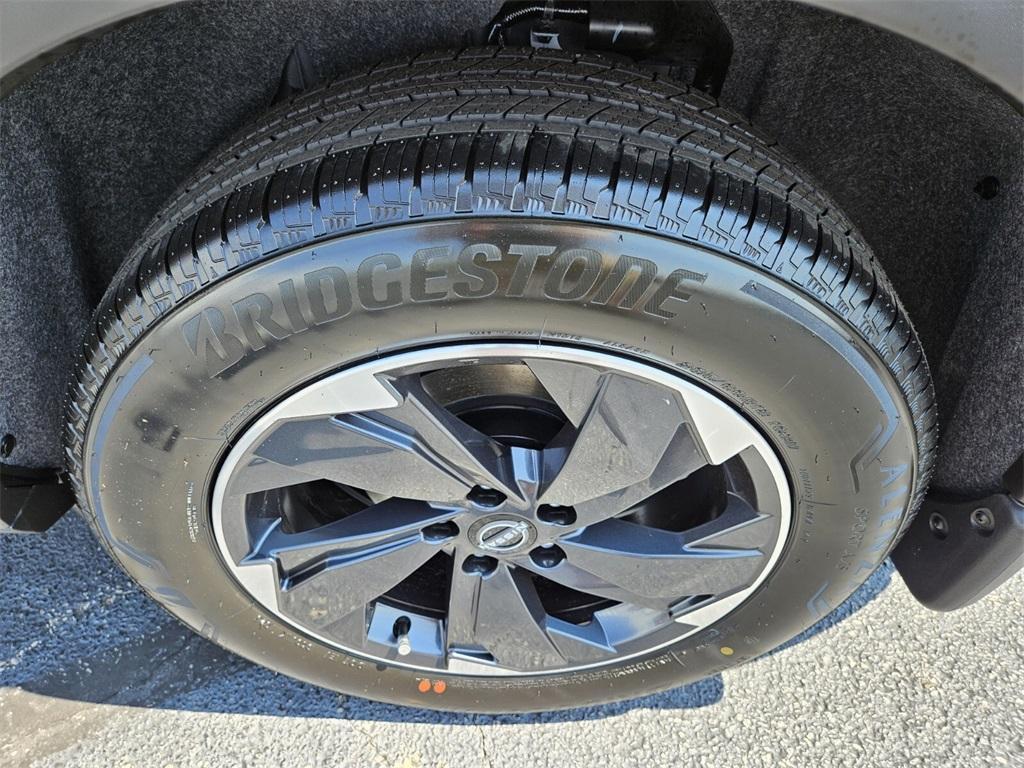 new 2025 Nissan Rogue car, priced at $33,385
