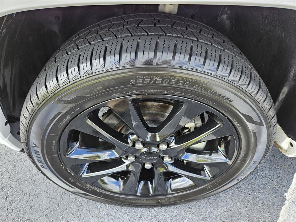 used 2022 Jeep Grand Cherokee WK car, priced at $27,888