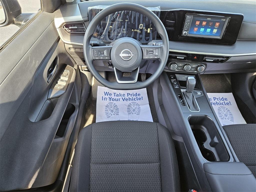 new 2025 Nissan Kicks car, priced at $23,199