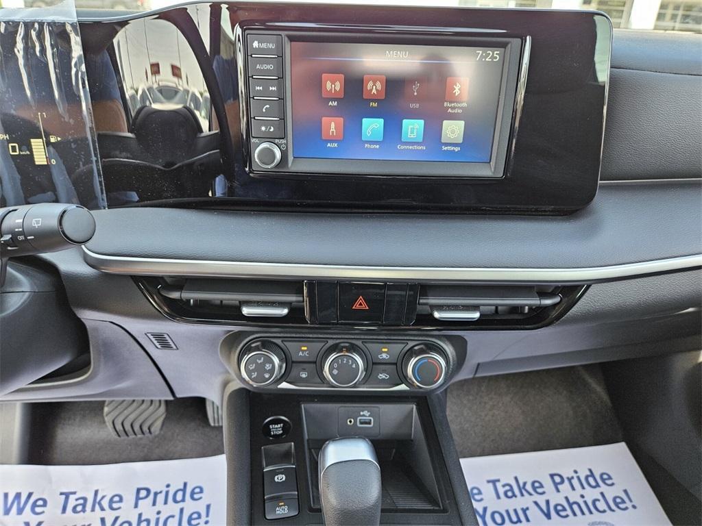 new 2025 Nissan Kicks car, priced at $23,199