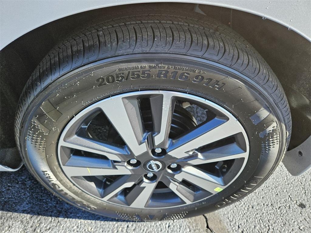 new 2025 Nissan Versa car, priced at $21,850