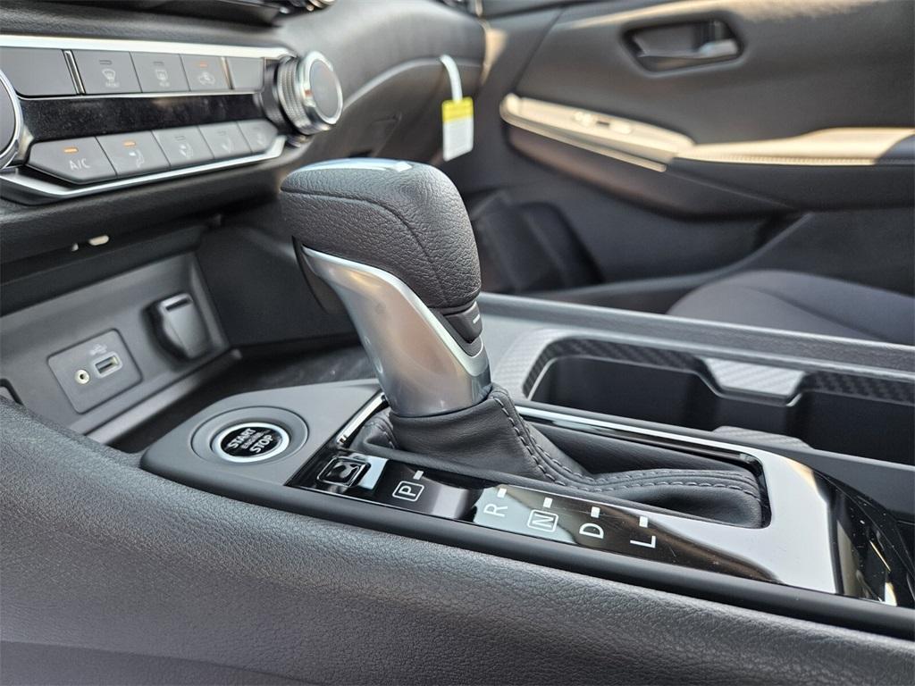 new 2025 Nissan Sentra car, priced at $23,335