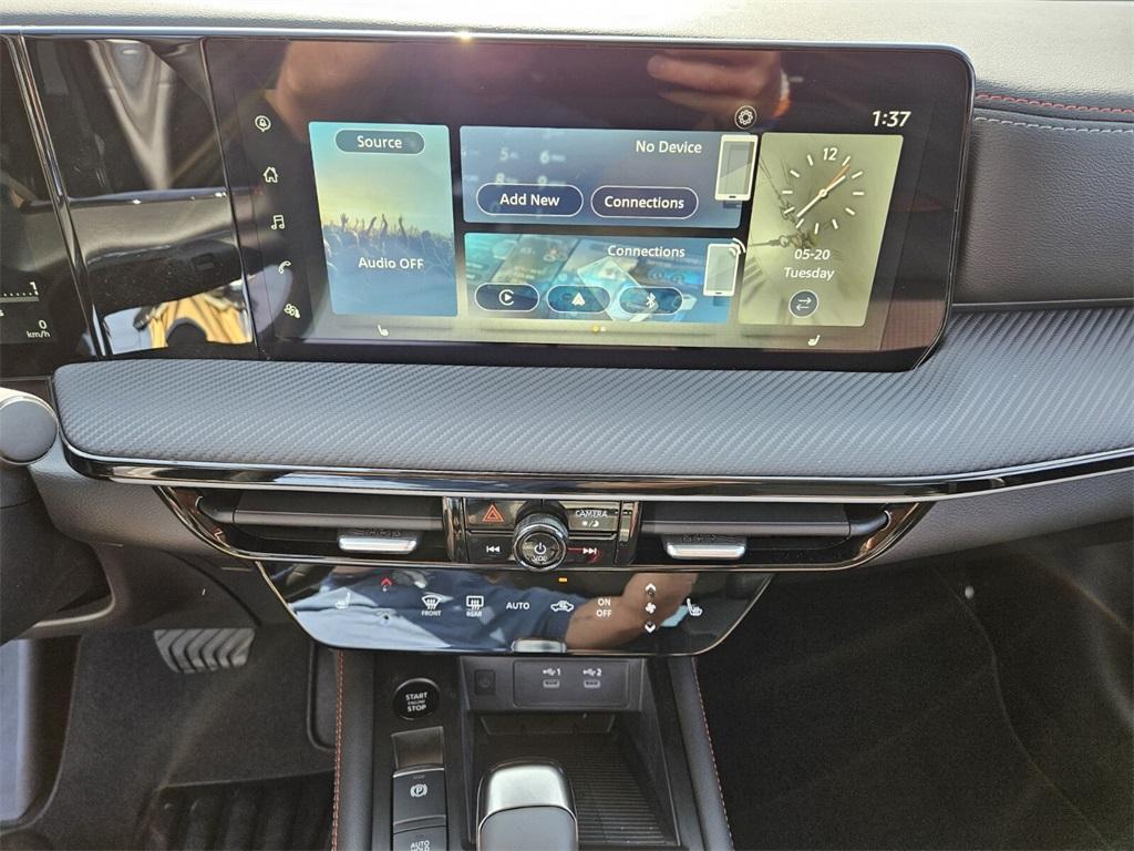 new 2025 Nissan Kicks car, priced at $32,875