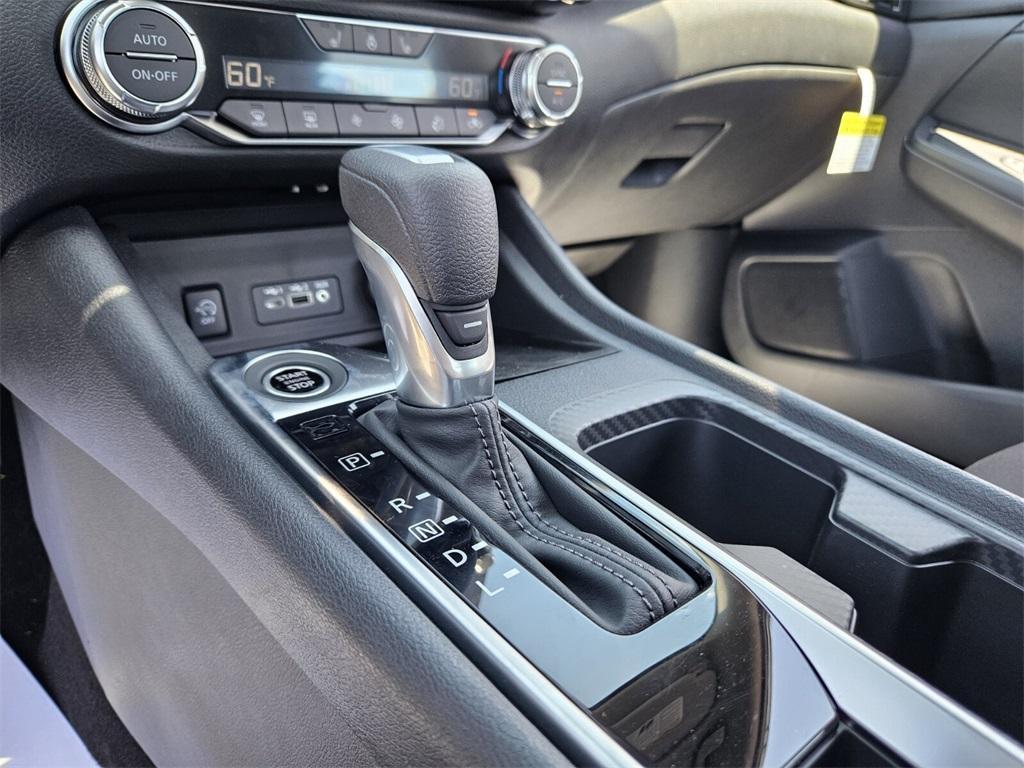 new 2025 Nissan Sentra car, priced at $24,915