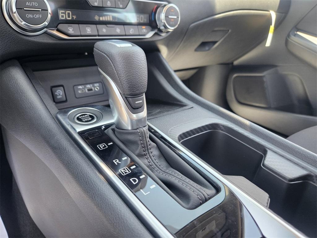 new 2025 Nissan Sentra car, priced at $24,915