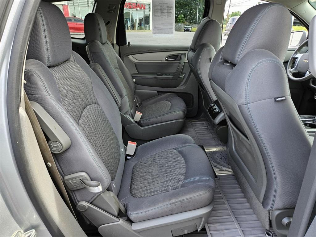 used 2015 Chevrolet Traverse car, priced at $8,888